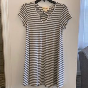Wishful Park T-Shirt Dress Size Small